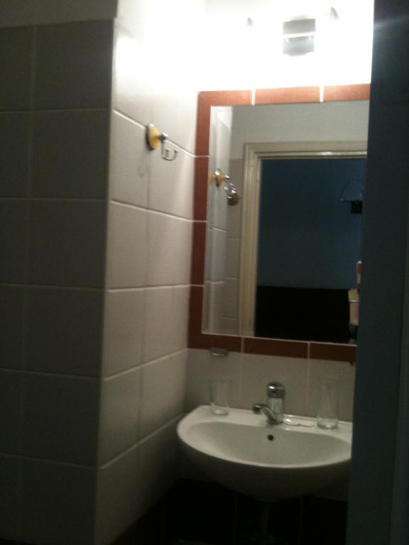 St Thomas Home'S Guesthouse - Baitulmaqdis Bilik gambar